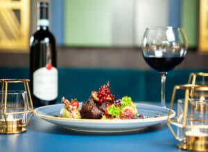 seven-iconic-food-and-wine-pairings-featured