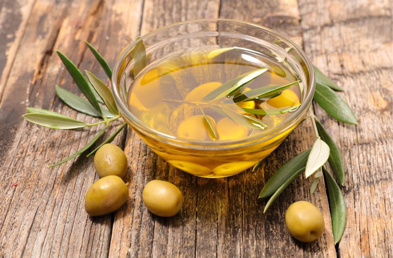 gold-olive-oil-featured